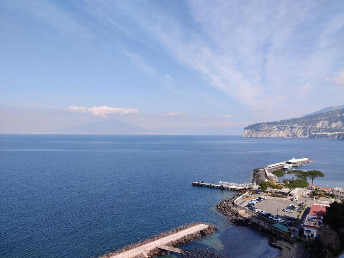 Grimaldi Guest Apartment Sorrento Exterior photo