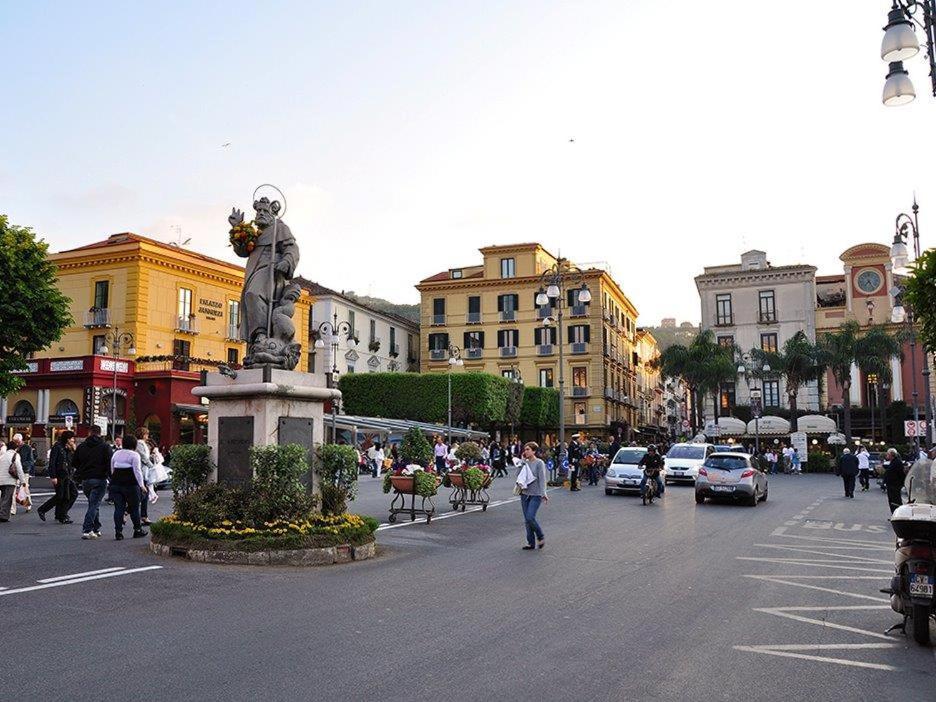 Grimaldi Guest Apartment Sorrento Exterior photo