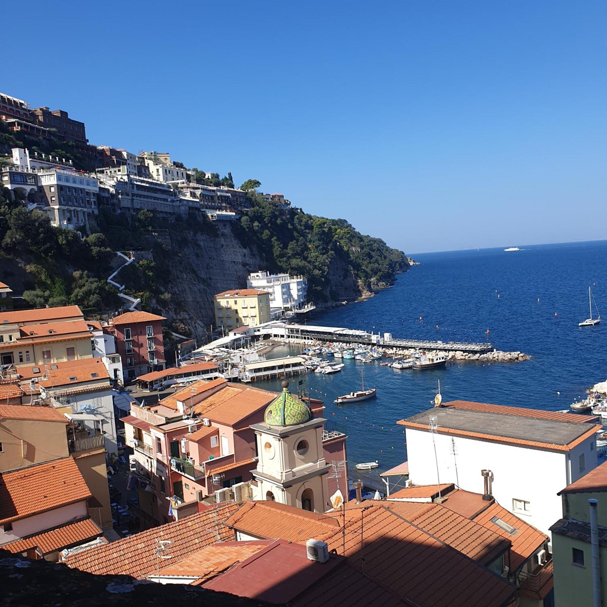 Grimaldi Guest Apartment Sorrento Exterior photo